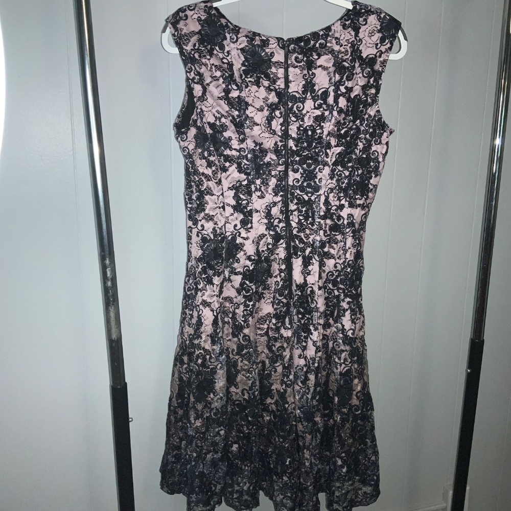 Gabby Skye fit & flare lace overlay dress Sz 12 sleeveless - Picture 4 of 10